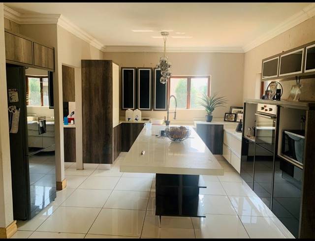 4 BEDROOM HOUSE FOR SALE IN SAVANNAH COUNTRY ESTATE